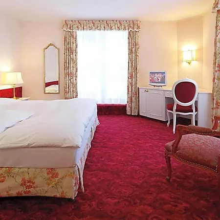 Hotell Mozart 3*