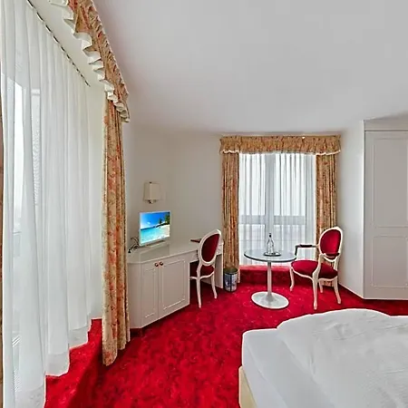 Hotell Mozart 3*