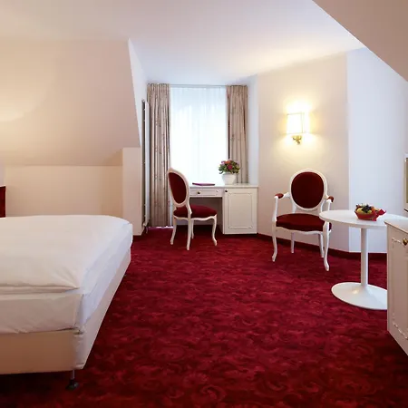 Hotel Mozart 3*